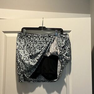 Tranquility by Colorado Clothing Black and White Floral Skort
